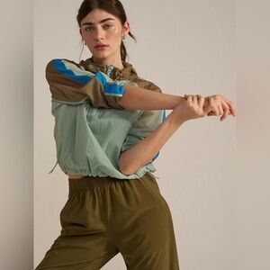 Brand new Outdoor Voices Windbreaker Colorblock Pullover